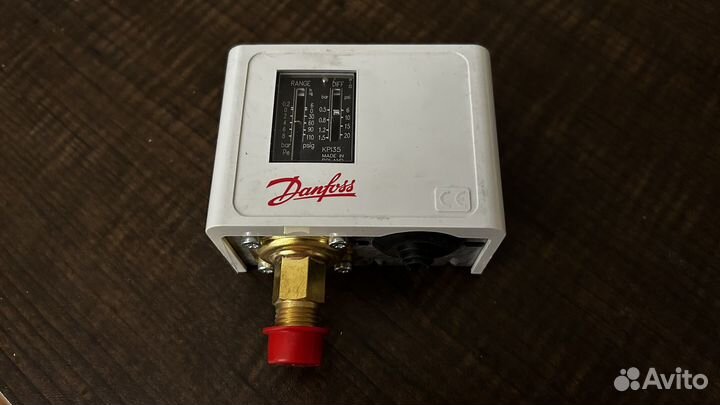 Реле давления Danfoss KPI 35 G1/4