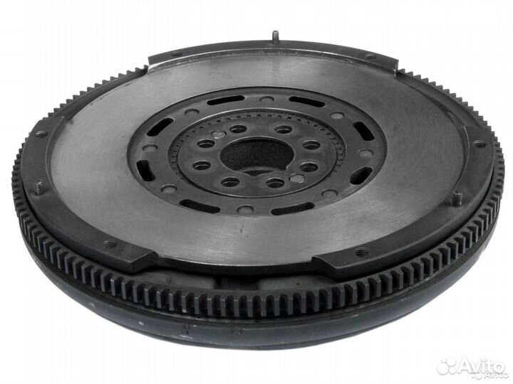 Маховик двухмассовый сцепления иномарки / склад Ск