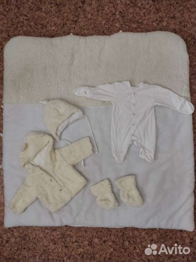 Комплект на выписку зима