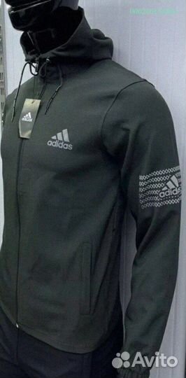 Спортивный костюм