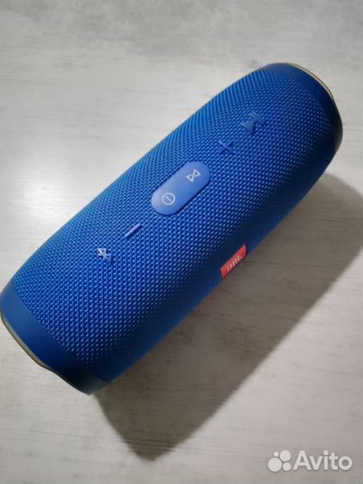 Колонка jbl charge 3