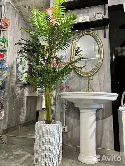 Искусственная пальма