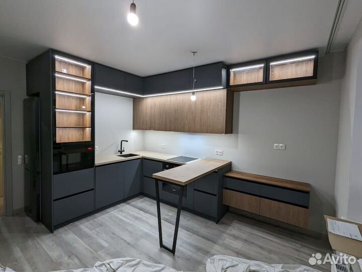 Кухня с барной стойкой от производителя на заказ