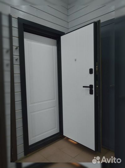 Дверь металлическая
