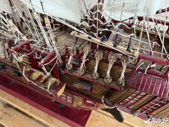 Корабль ручной работы