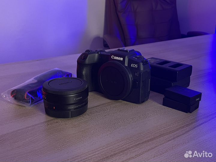 Фотоаппарат Canon EOS RP + RF-EF Adapter