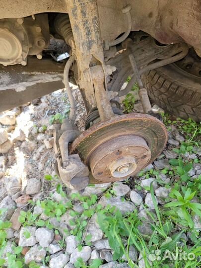 Кулак ступица на гольф 3