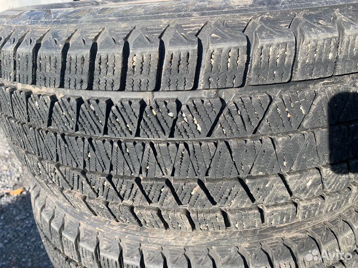 Bridgestone Blizzak DM-V3 235/55 R19