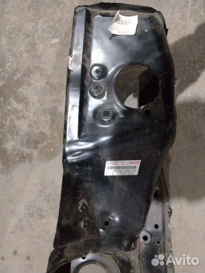 Фартук переднего левого крыла Toyota Corolla