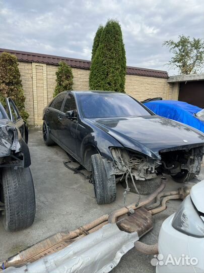 Mercedes w221 s500 на запчасти