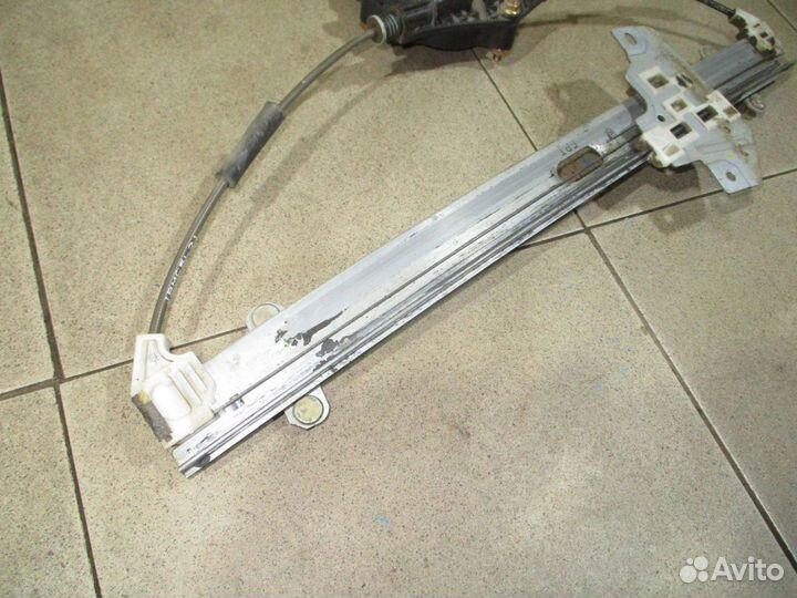 Стеклоподъемник передний правый Kia RIO 2 (JB)