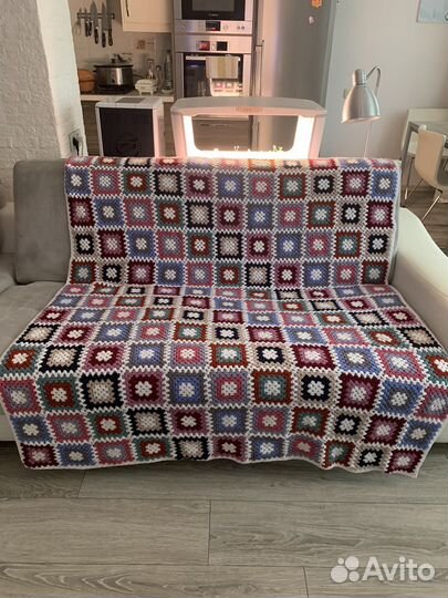 Пледы и покрывало