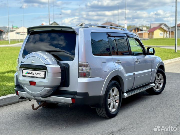 Mitsubishi Pajero 3.2 AT, 2007, 330 000 км