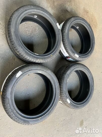 Pirelli Cinturato P7 235/45 R18