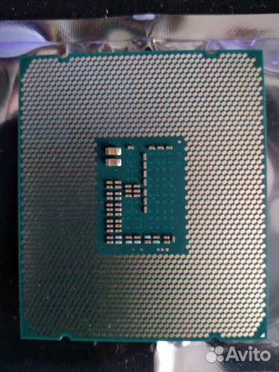 Xeon E5 2640v3 s2011v3 8 ядер 16 потоков