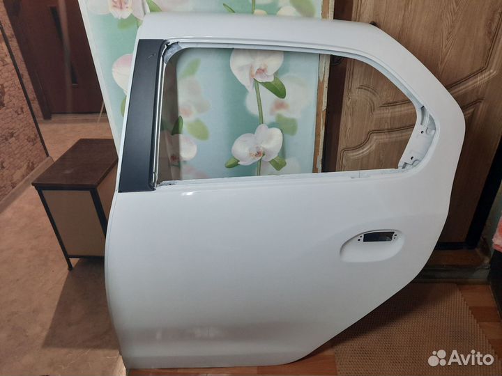 Дверь задняя левая renault logan 2
