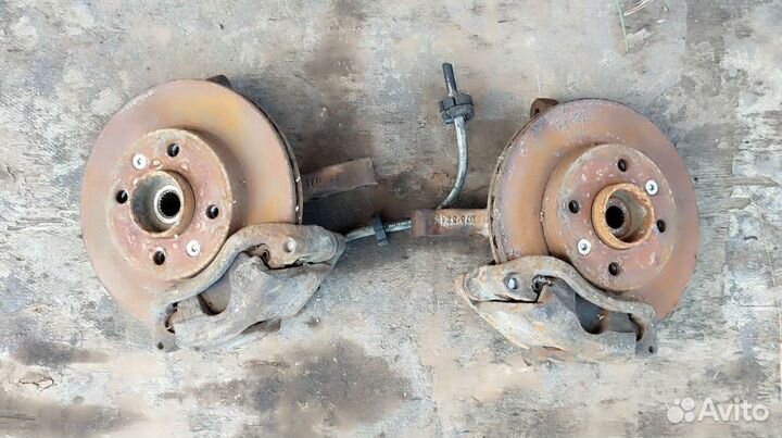 Ступица в сборе Кулак поворотный (Цапфа) Рено