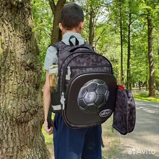 Рюкзак школьный для мальчика новый