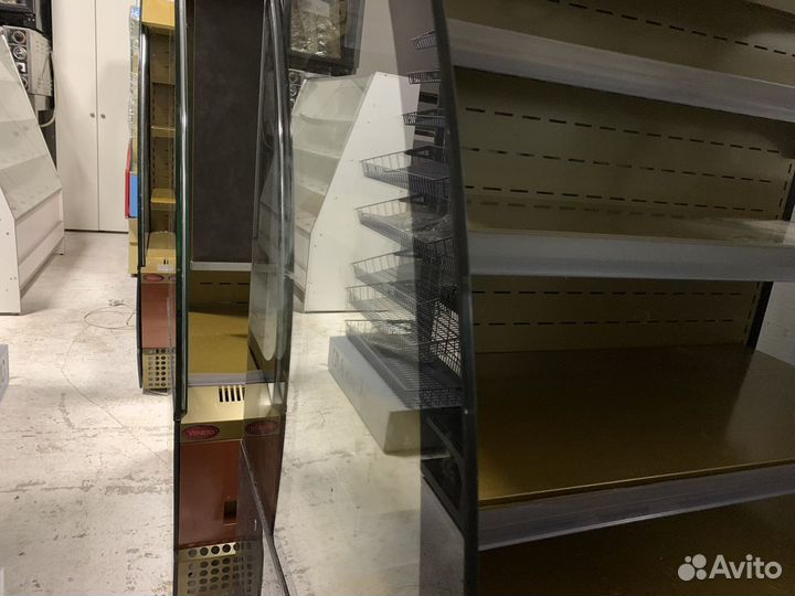 Холодильная кондитерская витрина