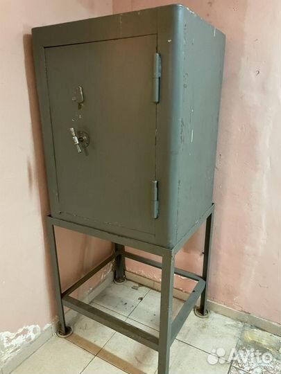 Сейф засыпной, старинный