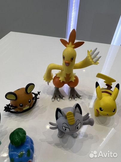 Игрушки пикачу