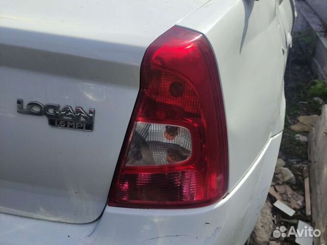 Фонарь задний правый Renault Logan