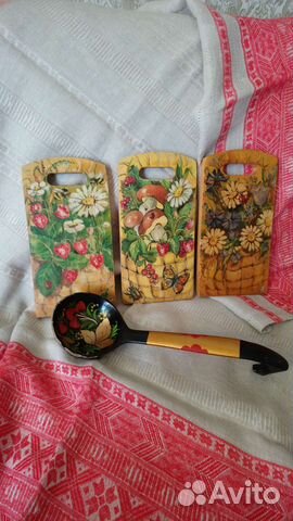 Деревянные доски, половник, Рюмки Хохлома