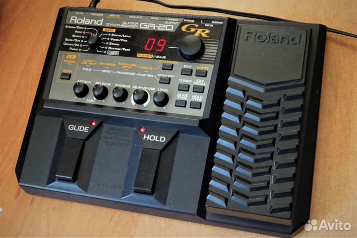 Гитарный синтезатор Roland GR-20