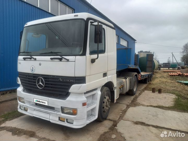 Mercedes-Benz Actros 1835 с полуприцепом, 2000