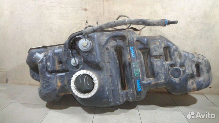 Бак топливный Toyota Land Cruiser 200