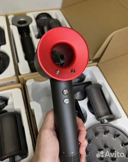 Фен для волос dyson