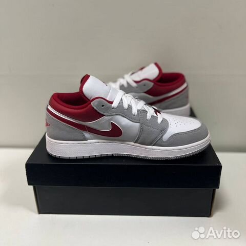 Air Jordan 1 Low SE Light Smoke Grey Gym Red