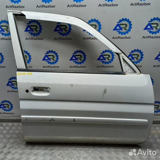 Дверь передняя правая Mazda Demio 1 DW3W 1999