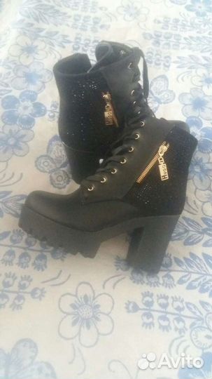 Ботинки 39р