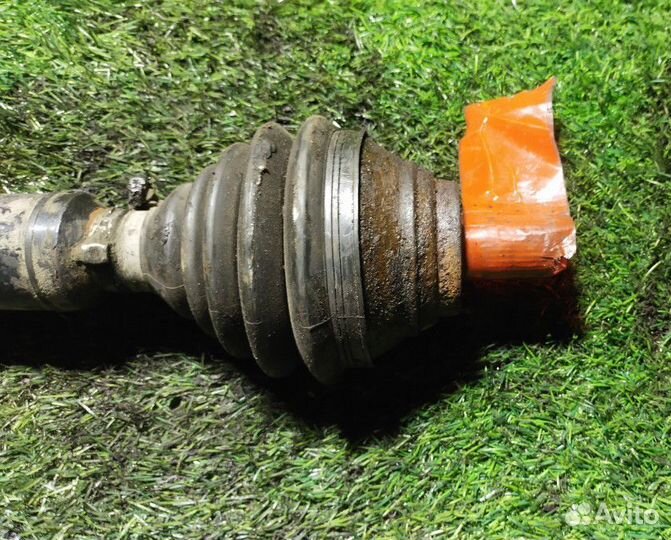 Привод передний правый Volkswagen Passat b6