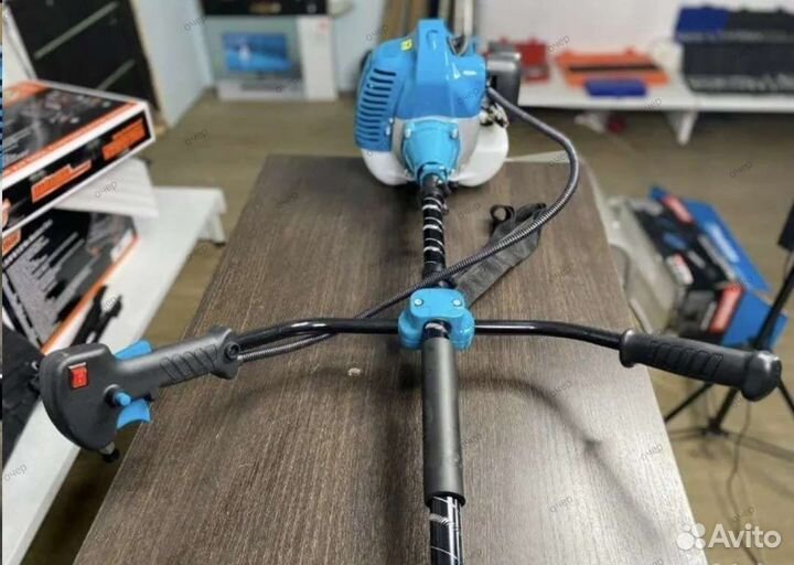 Бензиновый триммер