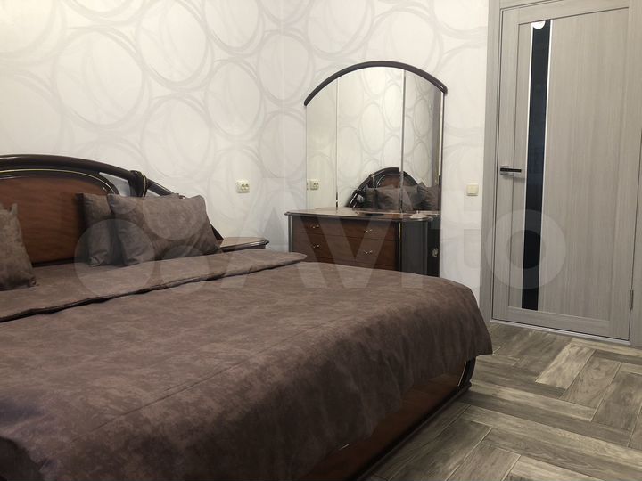 2-к. квартира, 65 м², 1/9 эт.