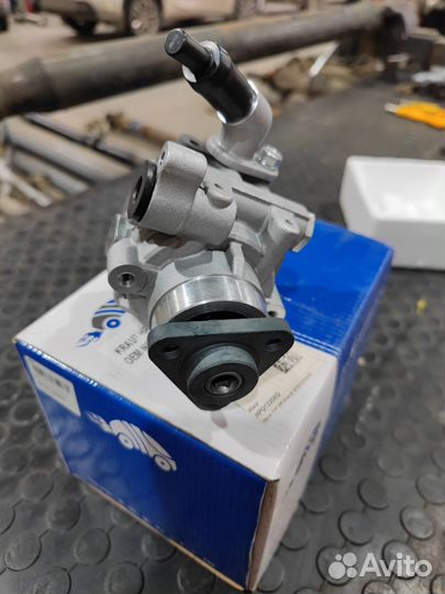 Насос гур для а/м VW Amarok(09) /Transporter(03)