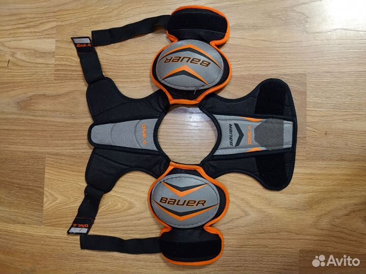 Нагрудник хоккейный bauer детский