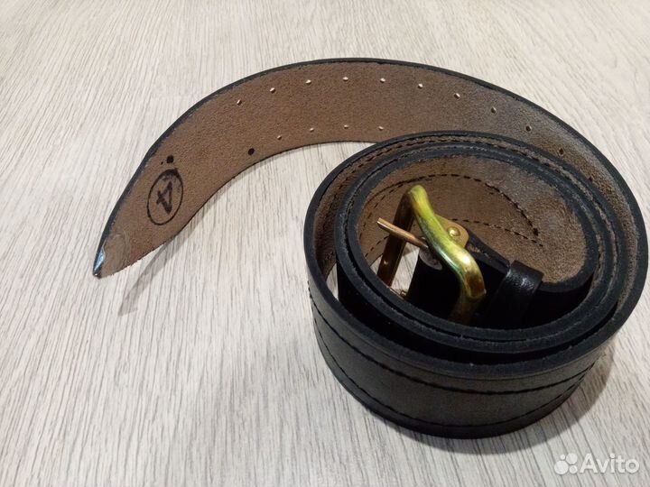 Мужской кожаный ремень