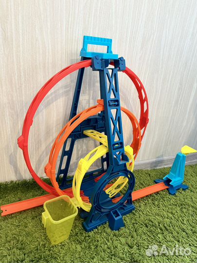 Hot wheels тройная петля