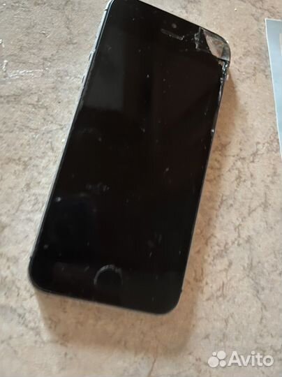 Телефон iPhone 5s