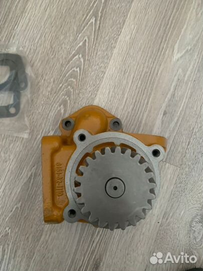 6151-62-1110 komatsu Насос водяной