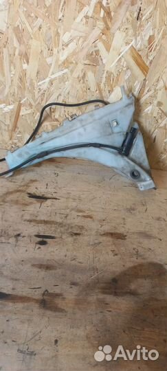 Бачок омывателя Volvo v50, s40, c30