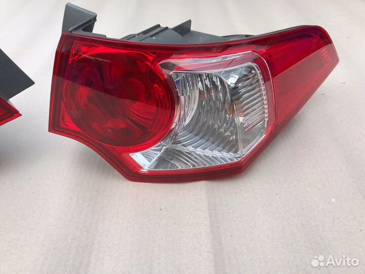 Фонари задние Honda Accord 8