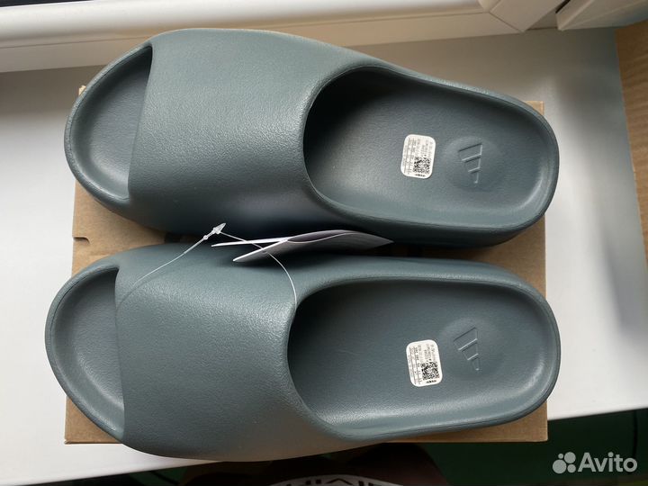 Шлепанцы Adidas Yeezy Slide