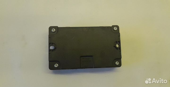 Блок управления автомагнитолой Renault