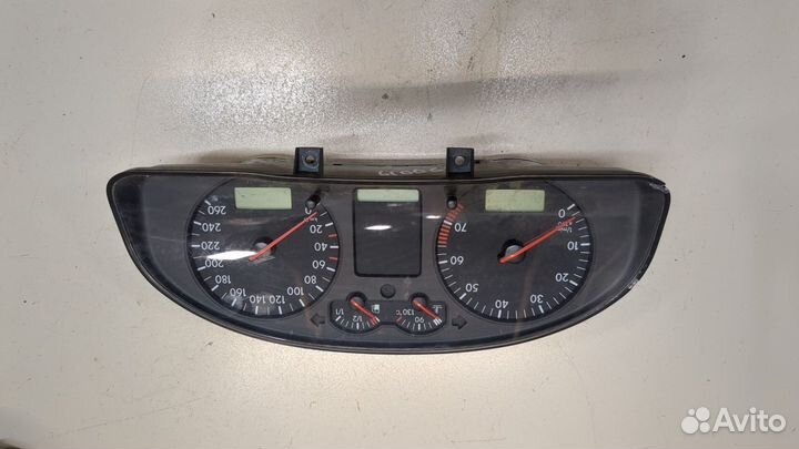 Щиток приборов Volkswagen Passat 5