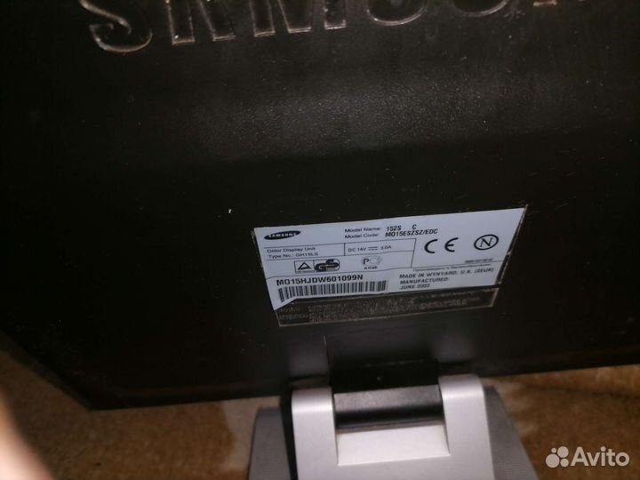 Монитор Samsung