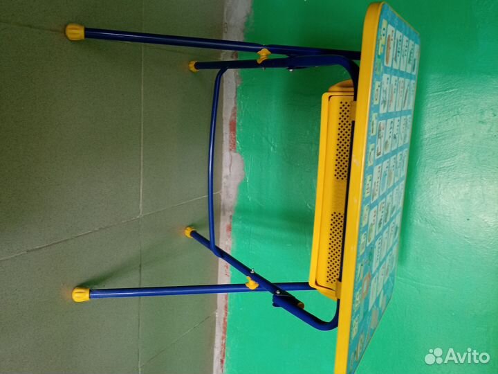 Детский столик и стульчик